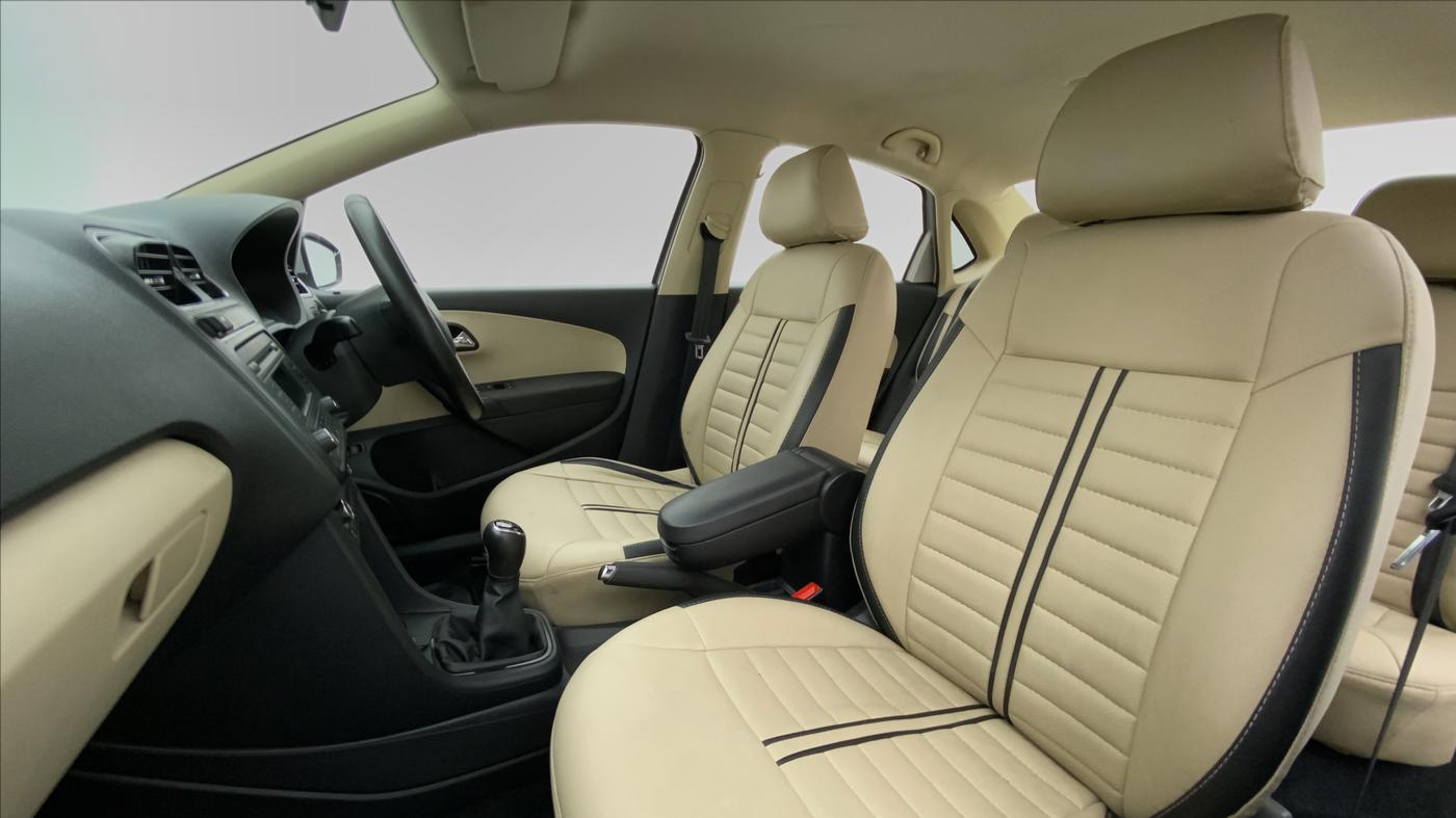 2017 Skoda Rapid AMBITION 1.6 MPFI MT, Petrol, Manual, 22,548 km, Right Side Front Door Cabin