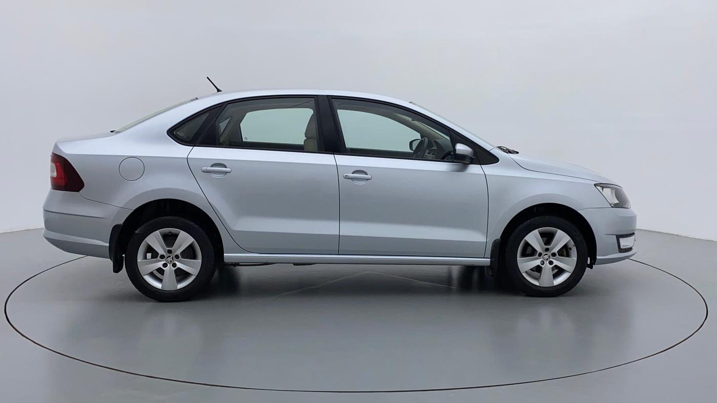 2017 Skoda Rapid AMBITION 1.6 MPFI MT, Petrol, Manual, 22,548 km, Right Side