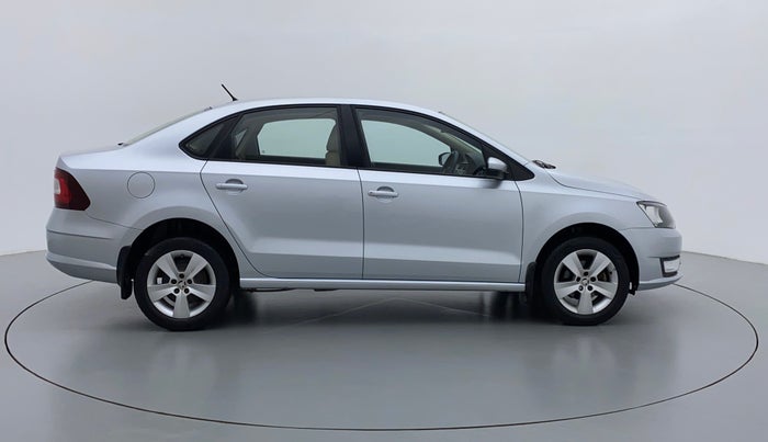2017 Skoda Rapid AMBITION 1.6 MPFI MT, Petrol, Manual, 22,548 km, Right Side