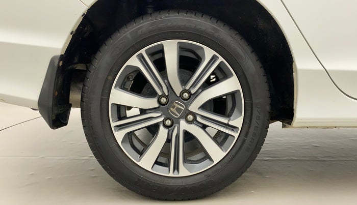 2022 Honda City 1.5L I-VTEC V MT 4TH GEN, Petrol, Manual, 10,457 km, Right Rear Wheel