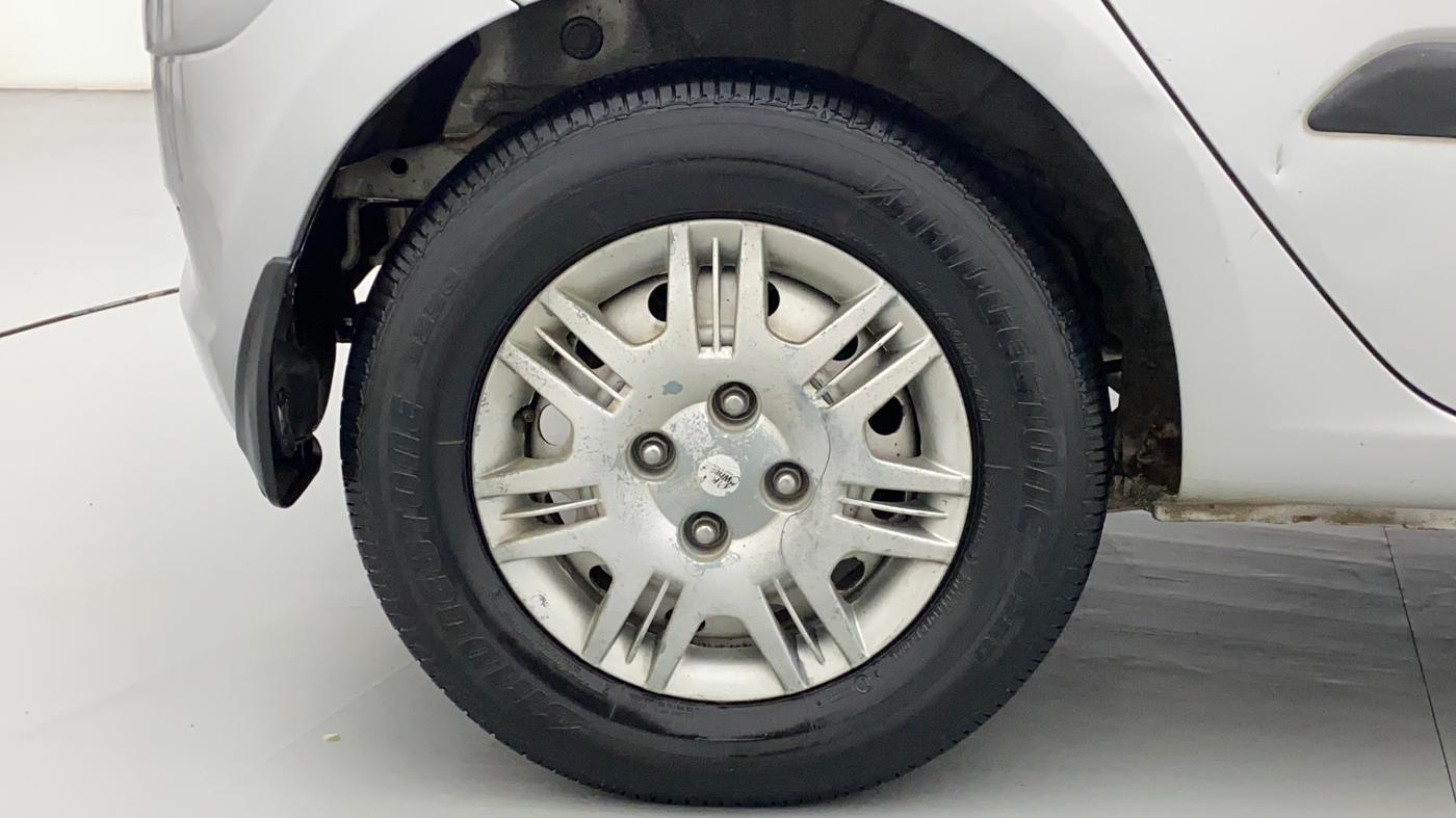 2014 Hyundai i10 MAGNA 1.1, Petrol, Manual, 36,189 km, Right Rear Wheel