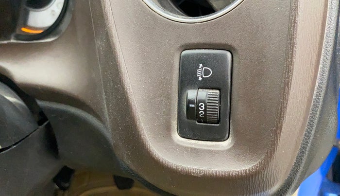 2012 Honda Brio S MT, Petrol, Manual, 85,941 km, Dashboard - Headlight height adjustment not working