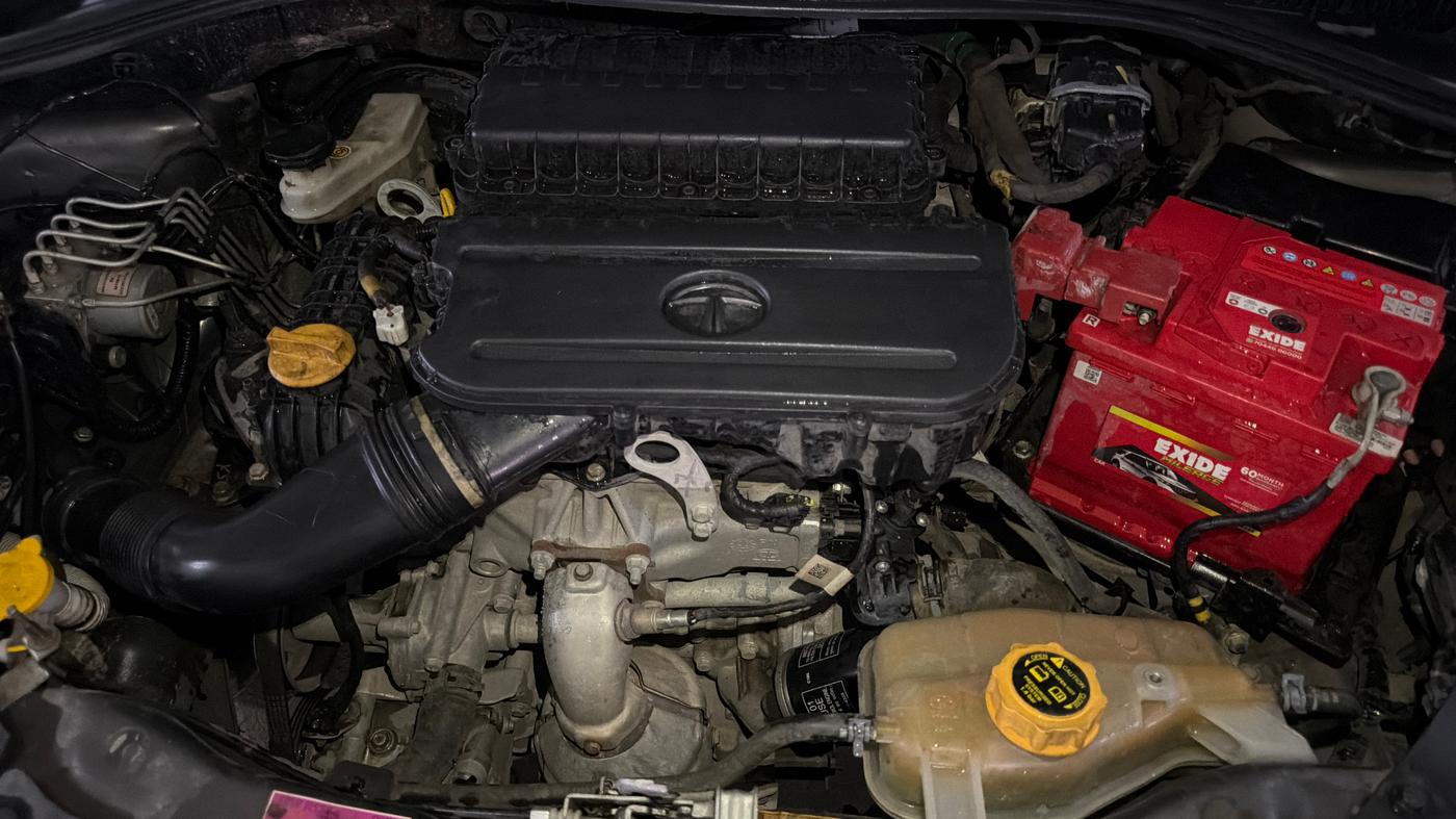 2023 Tata Tiago XM CNG, CNG, Manual, 63,884 km, Engine View