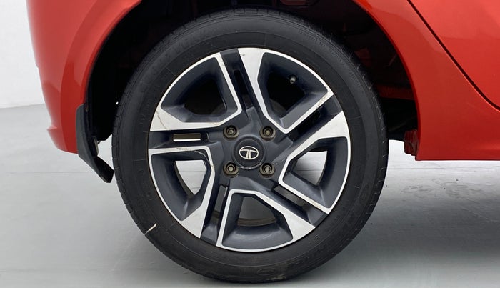 2020 Tata Tiago XZ+ 1.2 Revotron, Petrol, Manual, 20,667 km, Right Rear Wheel