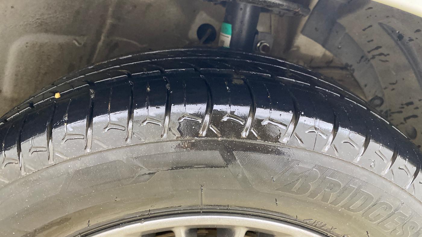 2020 Maruti Ertiga ZXI+ SHVS, Petrol, Manual, 1,01,599 km, Right Front Tyre Tread