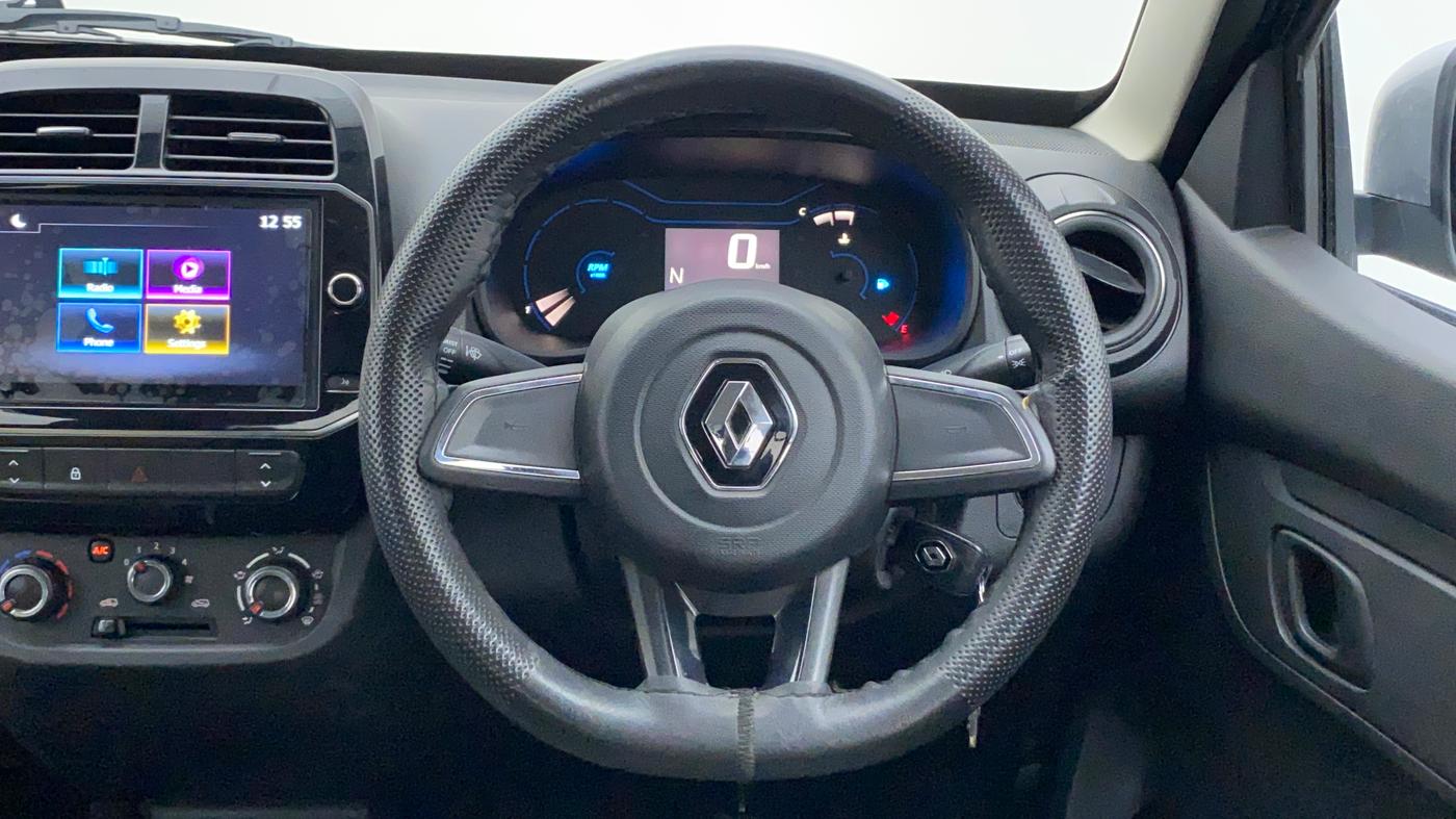 2022 Renault Kwid RXT 1.0 AMT (O), Petrol, Automatic, 12,703 km, Steering Wheel Close Up