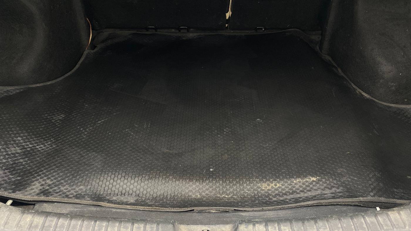2018 Toyota YARIS VX CVT, Petrol, Automatic, 1,35,905 km, Boot Inside