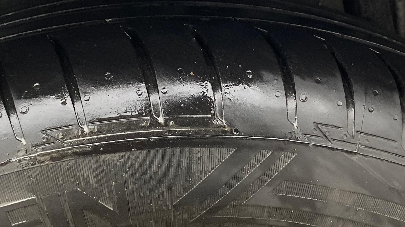 2018 Toyota YARIS VX CVT, Petrol, Automatic, 1,35,905 km, Left Rear Tyre Tread