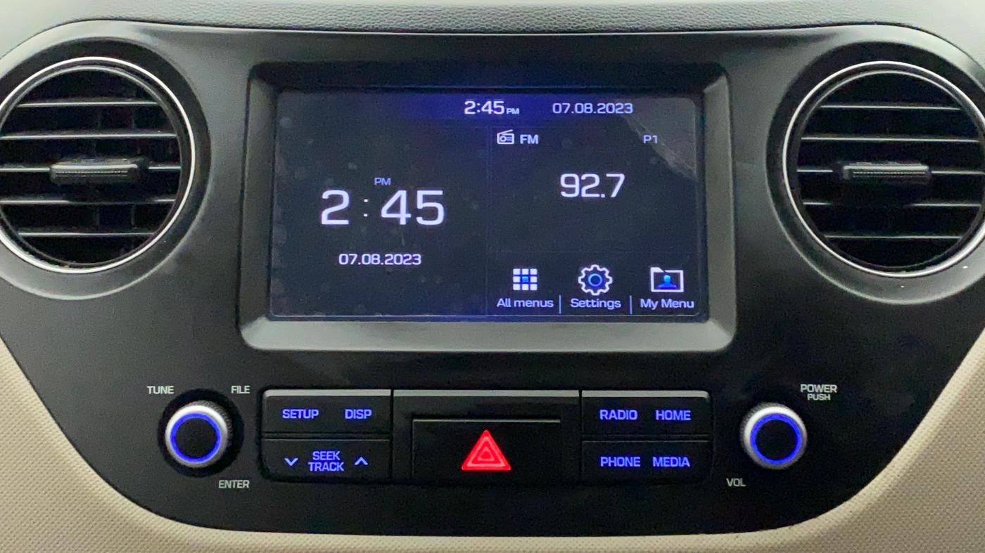 2017 Hyundai Grand i10 SPORTZ (O) AT 1.2 KAPPA VTVT, Petrol, Automatic, 62,721 km, Infotainment System