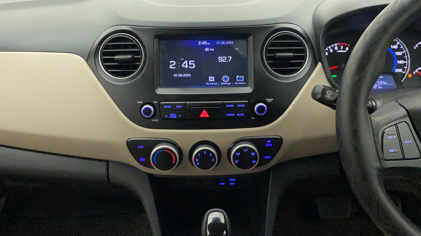 2017 Hyundai Grand i10 SPORTZ (O) AT 1.2 KAPPA VTVT, Petrol, Automatic, 62,721 km, Air Conditioner