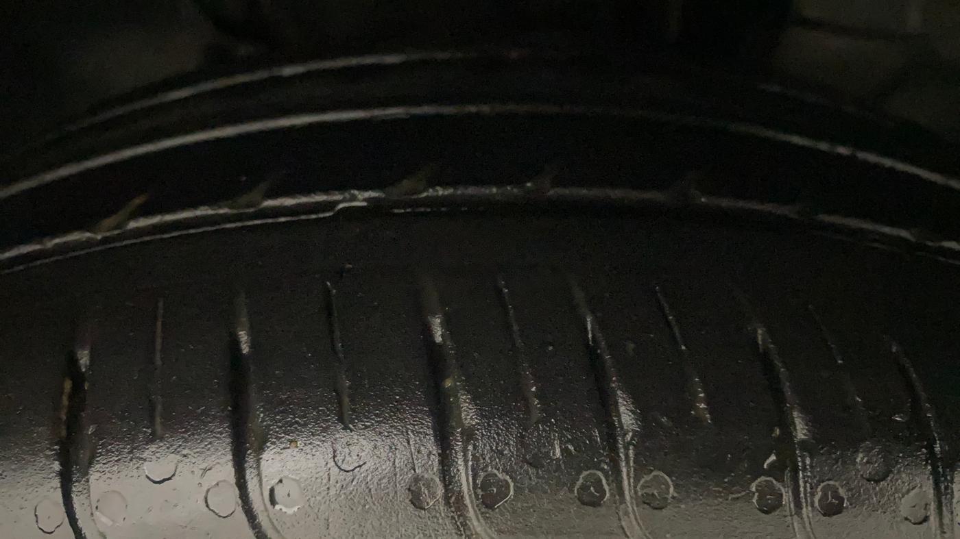 2023 Tata Tiago XZA PLUS PETROL, Petrol, Automatic, 24,278 km, Right Front Tyre Tread