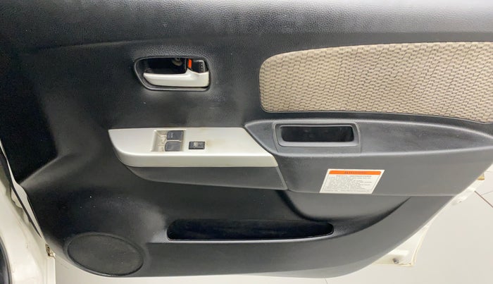 2014 Maruti Wagon R 1.0 LXI CNG, CNG, Manual, 82,958 km, Driver Side Door Panels Control