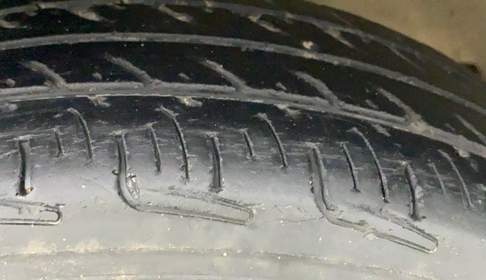 2014 Maruti Wagon R 1.0 LXI CNG, CNG, Manual, 82,958 km, Left Rear Tyre Tread
