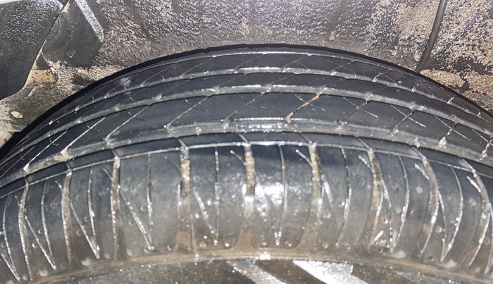 2012 Hyundai i20 SPORTZ 1.2, Petrol, Manual, 39,730 km, Right Rear Tyre Tread