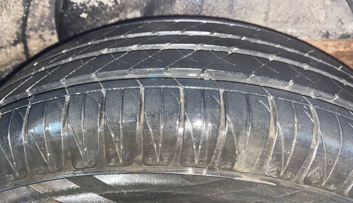 2012 Hyundai i20 SPORTZ 1.2, Petrol, Manual, 39,730 km, Left Rear Tyre Tread