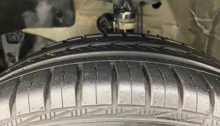 2013 Honda Brio 1.2 S MT I VTEC, Petrol, Manual, 30,608 km, Left Front Tyre Tread