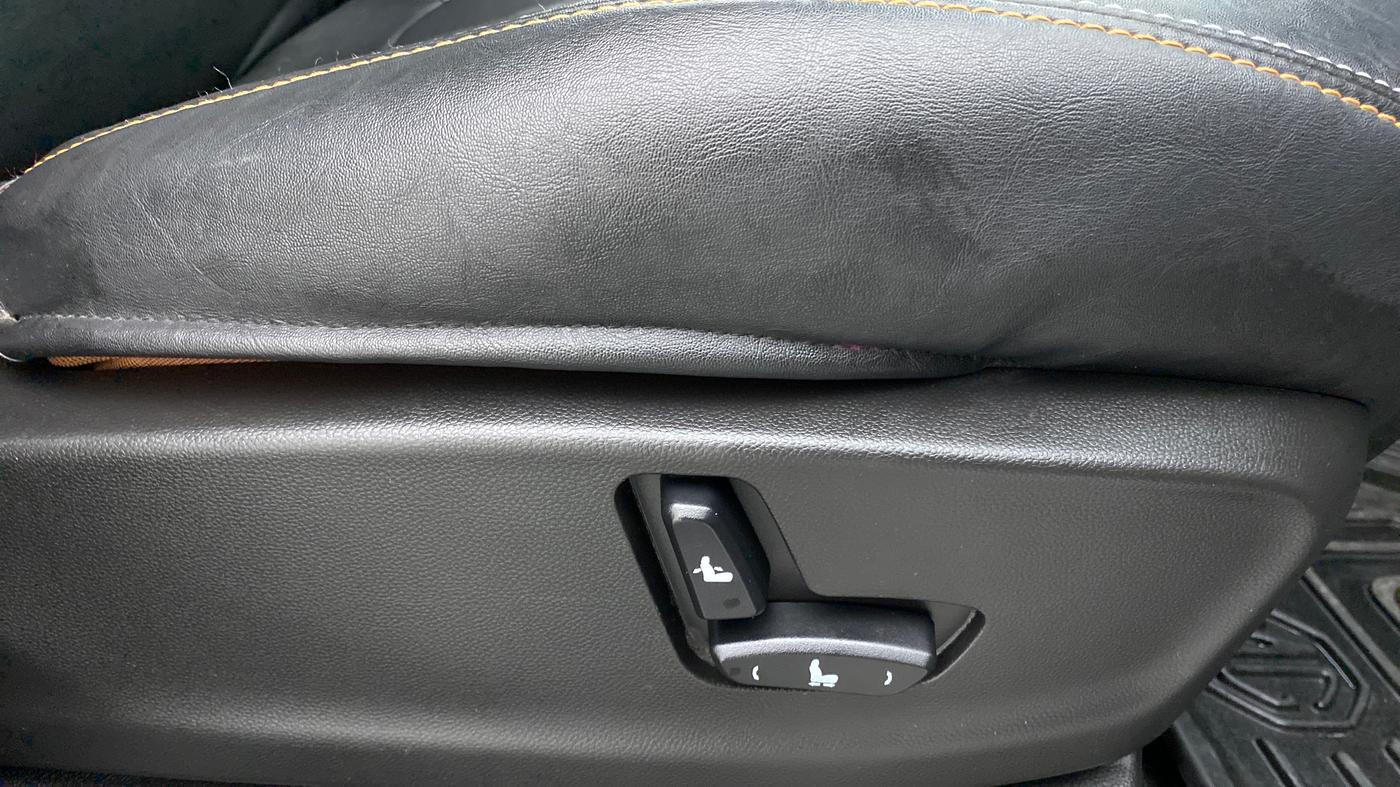 2021 MG HECTOR PLUS SHARP HYBRID PETROL, Petrol, Manual, 9,791 km, Driver Side Adjustment Panel