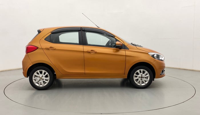 2017 Tata Tiago XZA PETROL, Petrol, Automatic, 31,535 km, Right Side View