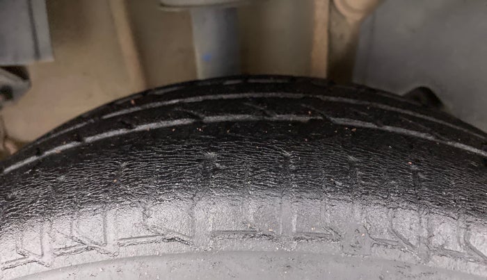2017 Tata Tiago XZA PETROL, Petrol, Automatic, 31,535 km, Right Rear Tyre Tread