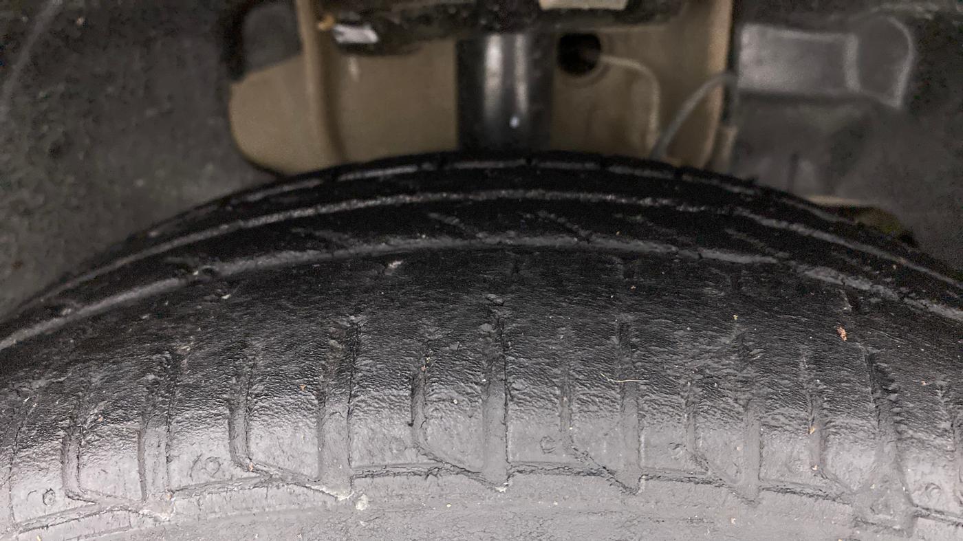 2017 Tata Tiago XZA PETROL, Petrol, Automatic, 31,535 km, Right Front Tyre Tread