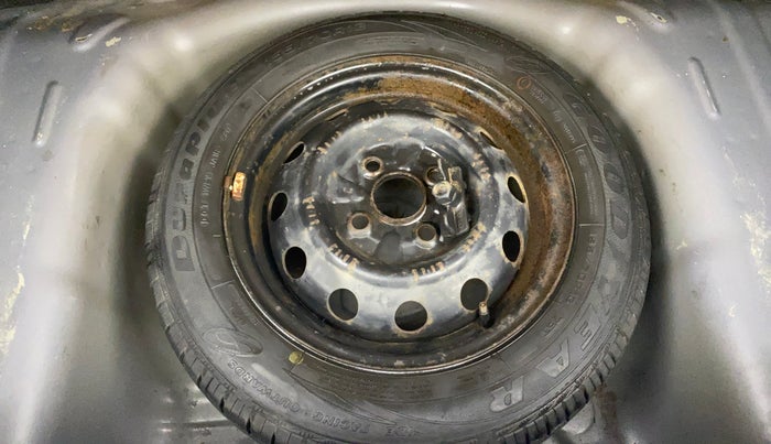 2017 Hyundai Eon MAGNA +, Petrol, Manual, 20,836 km, Spare Tyre