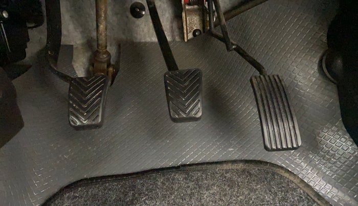 2017 Hyundai Eon MAGNA +, Petrol, Manual, 20,836 km, Pedals