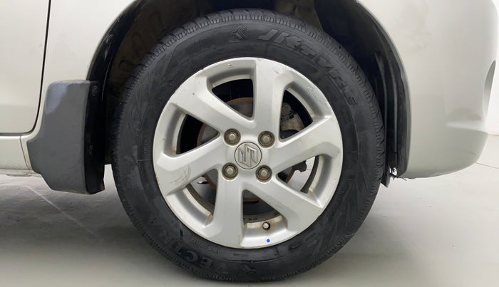 2014 Maruti Celerio ZXI OPT, Petrol, Manual, 30,462 km, Right Front Wheel