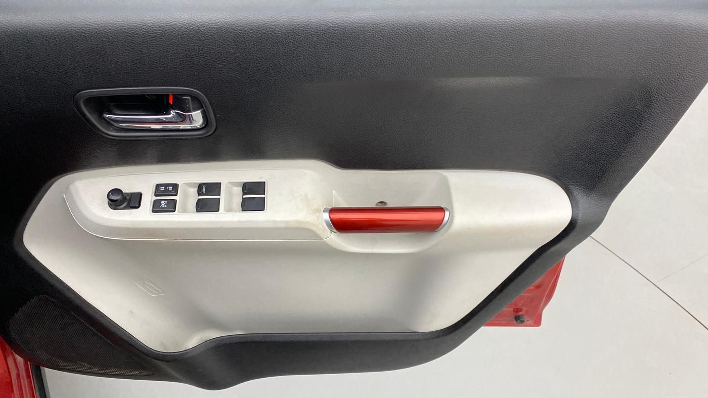 2017 Maruti IGNIS ZETA 1.2 K12, Petrol, Manual, 68,372 km, Driver Side Door Panels Control
