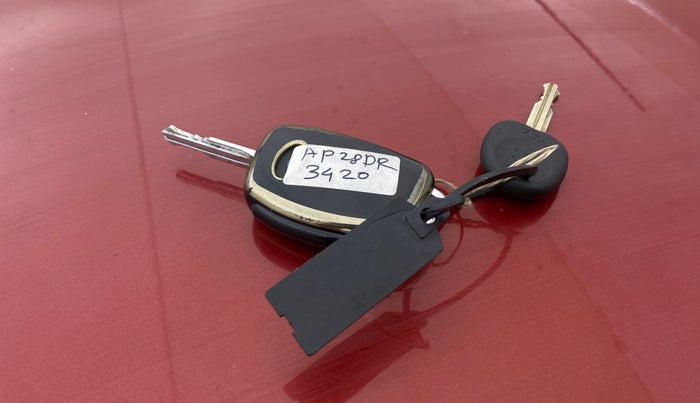 2012 Hyundai i20 SPORTZ 1.2, Petrol, Manual, 33,045 km, Key Close Up