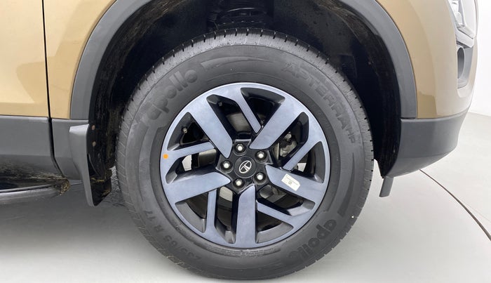 2022 Tata Harrier XZA PLUS JET 2.0L, Diesel, Automatic, 3,922 km, Right Front Wheel