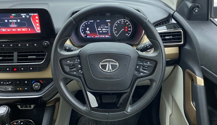 2022 Tata Harrier XZA PLUS JET 2.0L, Diesel, Automatic, 3,922 km, Steering Wheel Close Up
