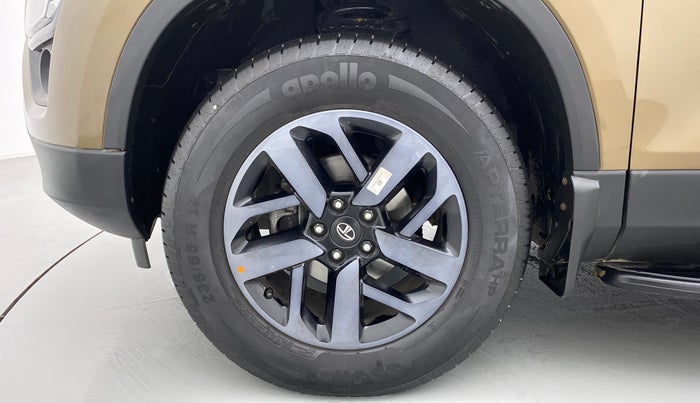 2022 Tata Harrier XZA PLUS JET 2.0L, Diesel, Automatic, 3,922 km, Left Front Wheel