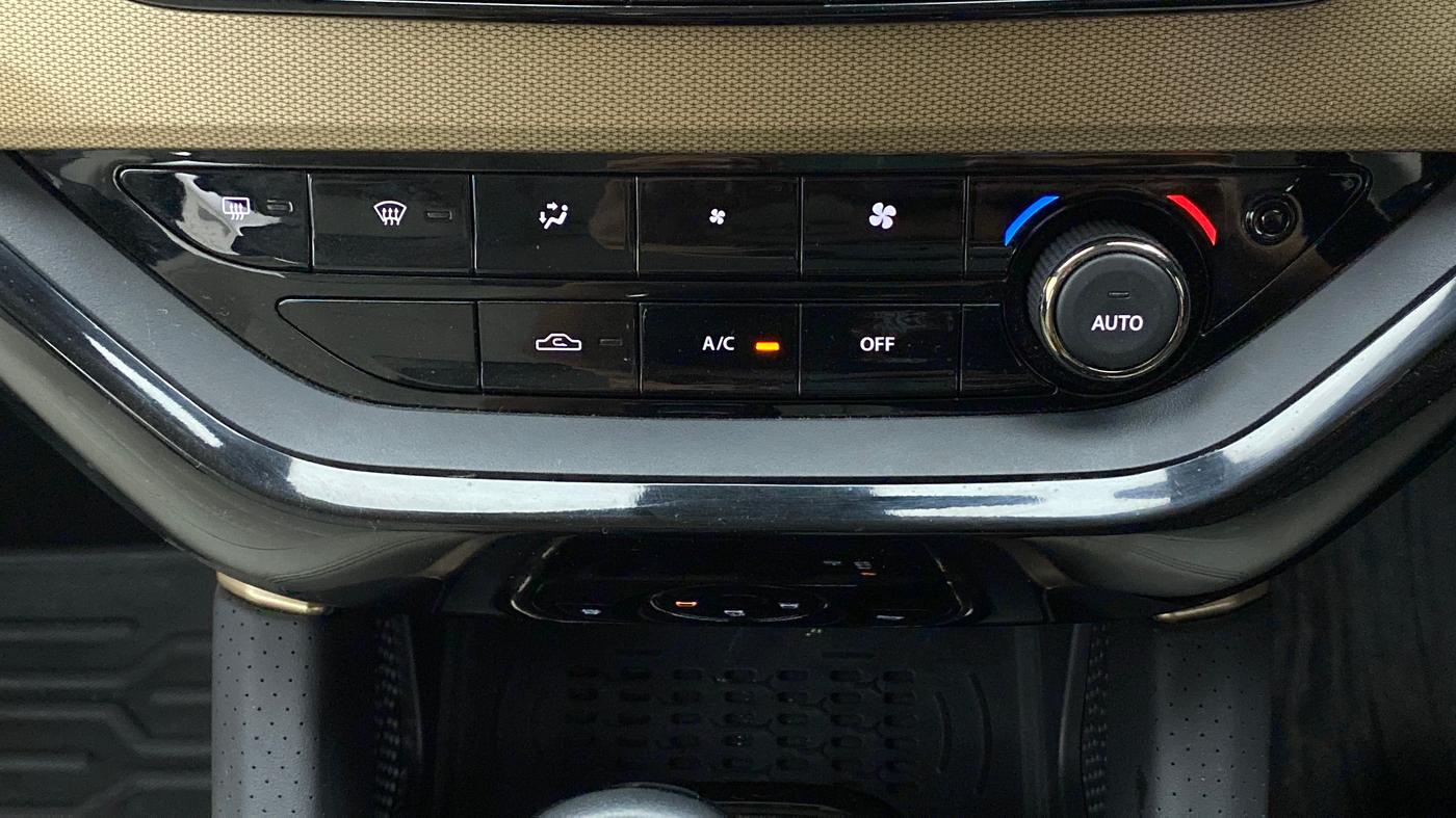 2022 Tata Harrier XZA PLUS JET 2.0L, Diesel, Automatic, 3,922 km, Automatic Climate Control