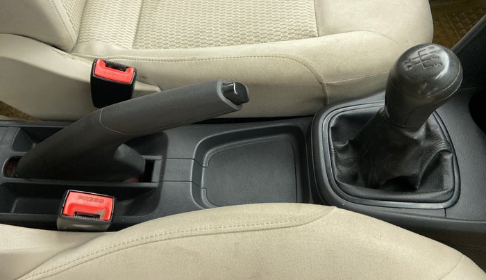 2013 Volkswagen Polo COMFORTLINE 1.2L DIESEL, Diesel, Manual, 57,698 km, Gear Lever