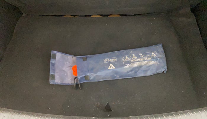 2015 Hyundai Grand i10 ASTA AT 1.2 KAPPA VTVT, Petrol, Automatic, 60,738 km, Boot Inside