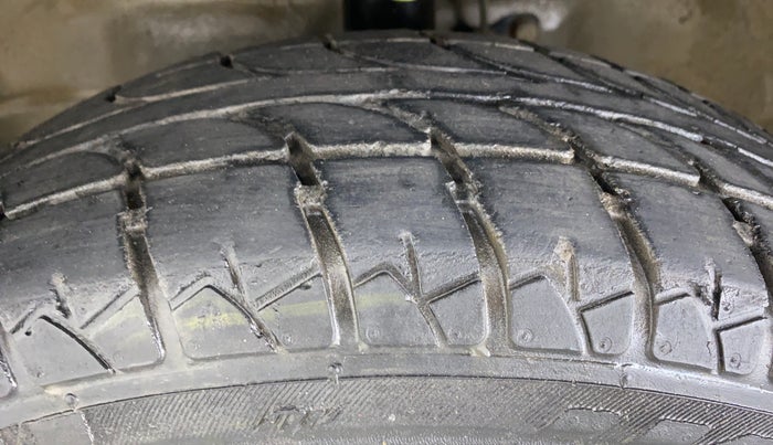 2017 Maruti Wagon R 1.0 LXI, Petrol, Manual, 18,805 km, Left Front Tyre Tread