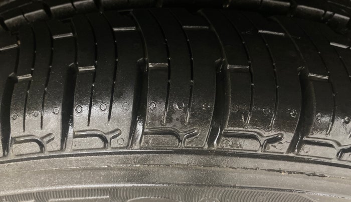 2014 Hyundai i20 SPORTZ 1.2, Petrol, Manual, 60,146 km, Left Rear Tyre Tread