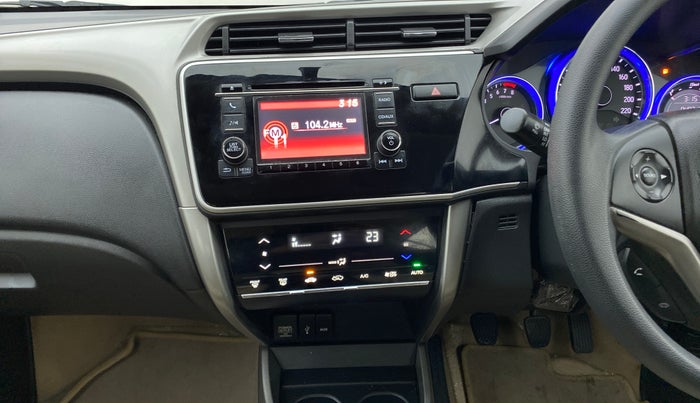 2016 Honda City V MT PETROL, Petrol, Manual, 40,715 km, Air Conditioner