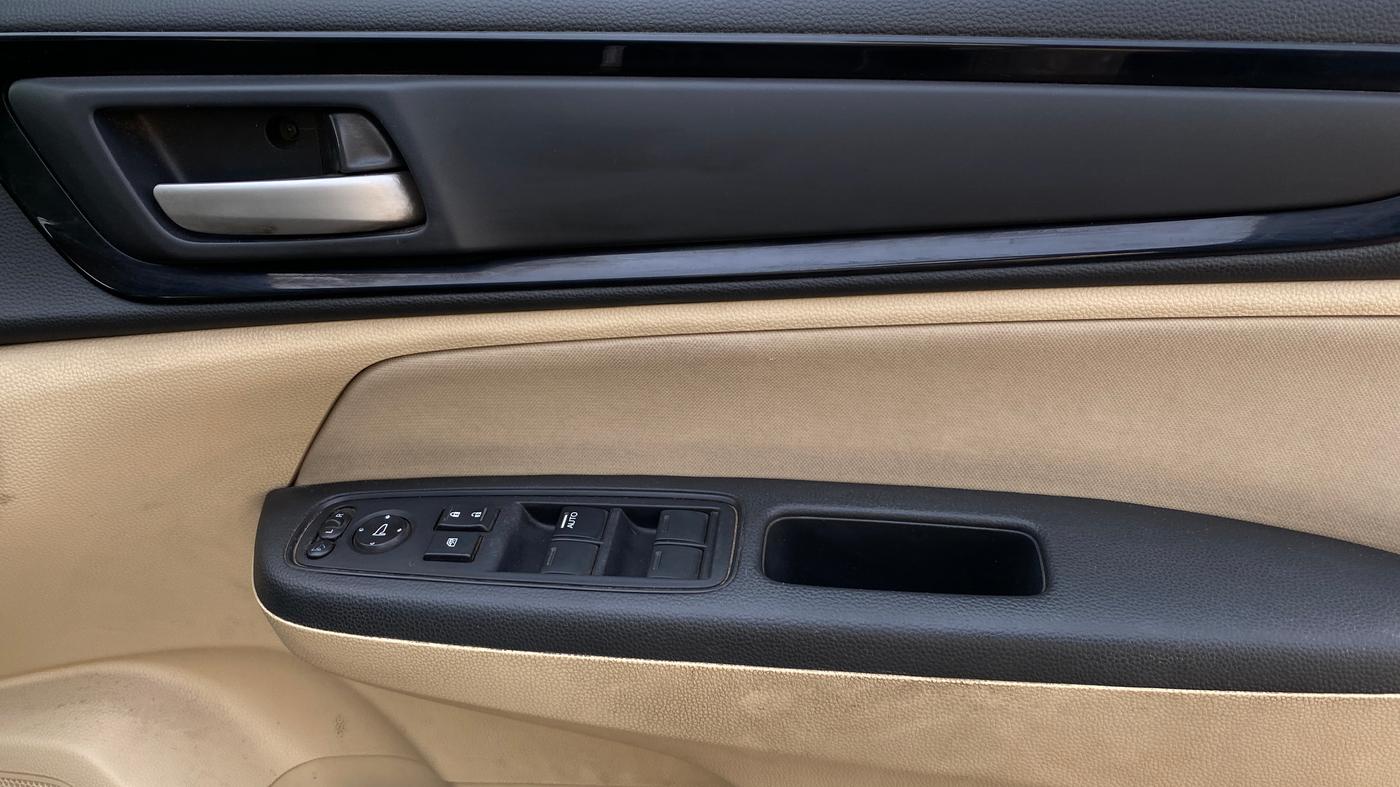 2019 Honda Amaze 1.2L I-VTEC V, Petrol, Manual, 25,231 km, Driver Side Door Panels Control