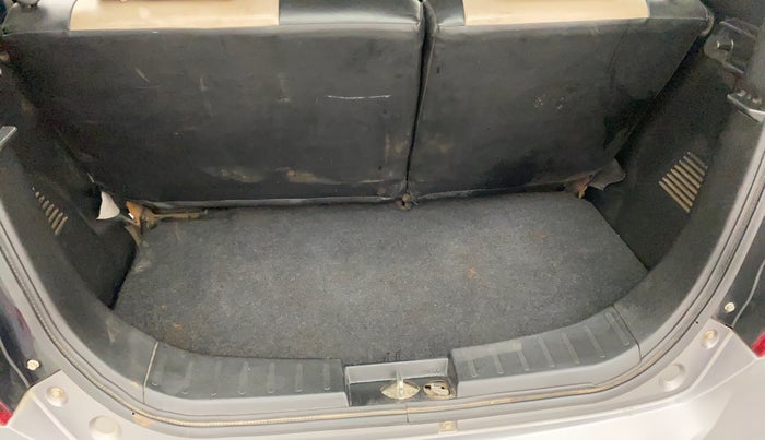 2013 Maruti Wagon R 1.0 LXI, Petrol, Manual, 46,225 km, Dicky (Boot door) - Parcel tray missing