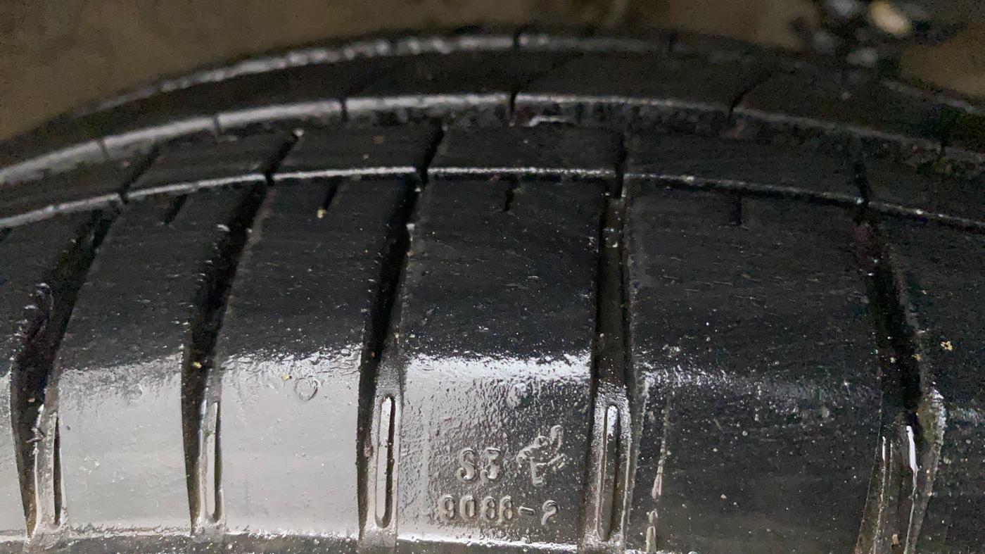 2013 Maruti Wagon R 1.0 LXI, Petrol, Manual, 46,225 km, Right Front Tyre Tread