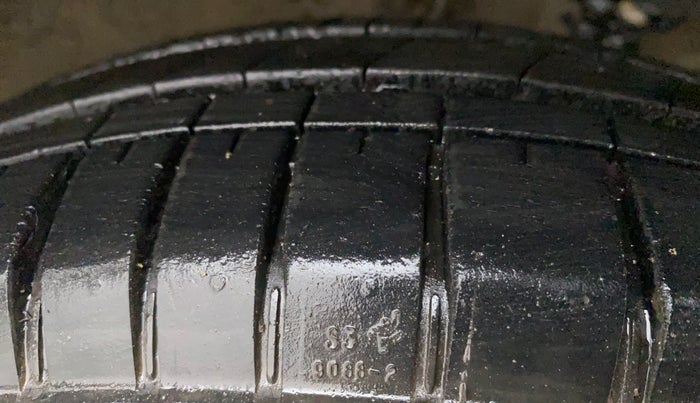2013 Maruti Wagon R 1.0 LXI, Petrol, Manual, 46,225 km, Right Front Tyre Tread