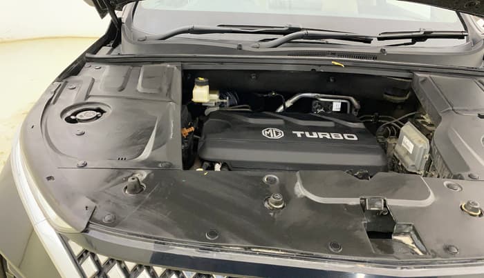 2024 MG HECTOR SAVVY PRO 1.5 TURBO CVT PETROL, Petrol, Automatic, 11,193 km, Engine View - Right