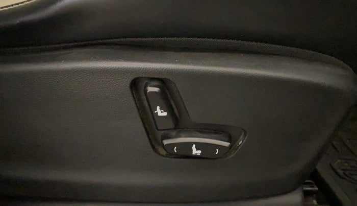 2021 MG HECTOR SHARP 2.0 DIESEL, Diesel, Manual, 47,308 km, Driver Side Adjustment Panel