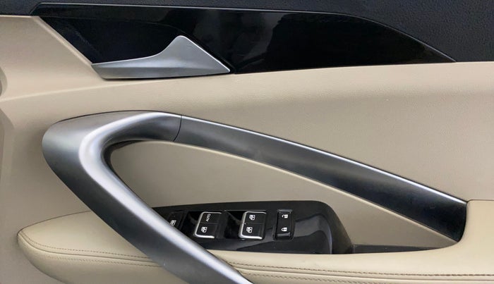 2021 MG HECTOR SHARP 2.0 DIESEL, Diesel, Manual, 47,308 km, Driver Side Door Panels Control