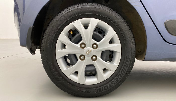 2015 Hyundai Grand i10 SPORTZ 1.2 KAPPA VTVT, Petrol, Manual, 77,830 km, Right Rear Wheel