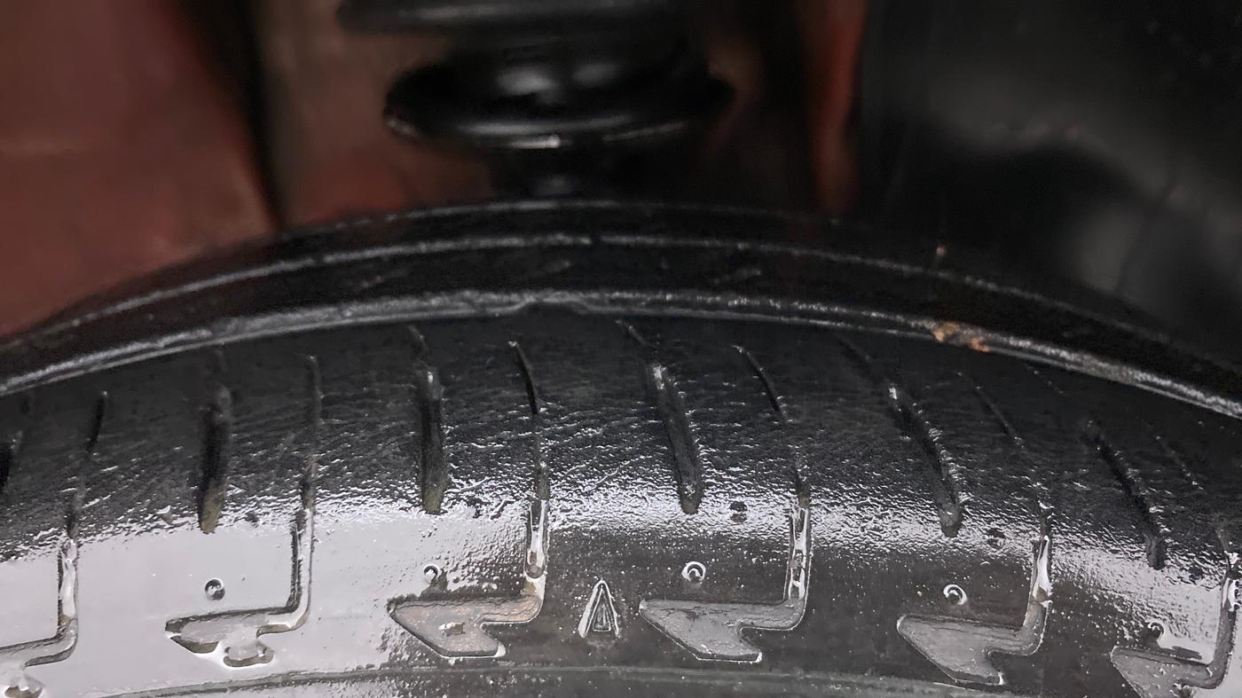 2017 Maruti IGNIS ALPHA 1.3, Diesel, Manual, 58,613 km, Right Front Tyre Tread