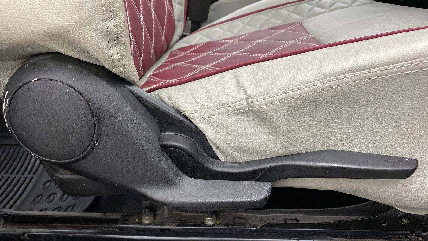 2017 Maruti IGNIS ALPHA 1.3, Diesel, Manual, 58,613 km, Driver Side Adjustment Panel