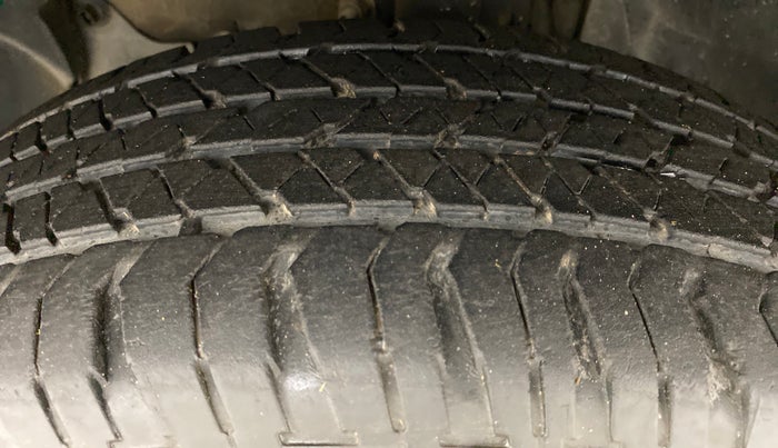 2013 Nissan Terrano XL PLUS 85 PS DEISEL, Diesel, Manual, 76,569 km, Left Front Tyre Tread