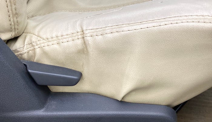 2013 Nissan Terrano XL PLUS 85 PS DEISEL, Diesel, Manual, 76,569 km, Driver Side Adjustment Panel